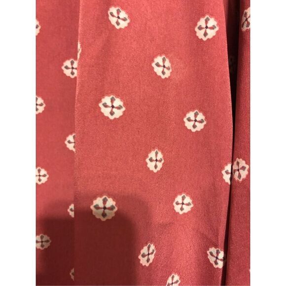 And Size 16 Long Sleeve Blouse - Picture 5 of 5